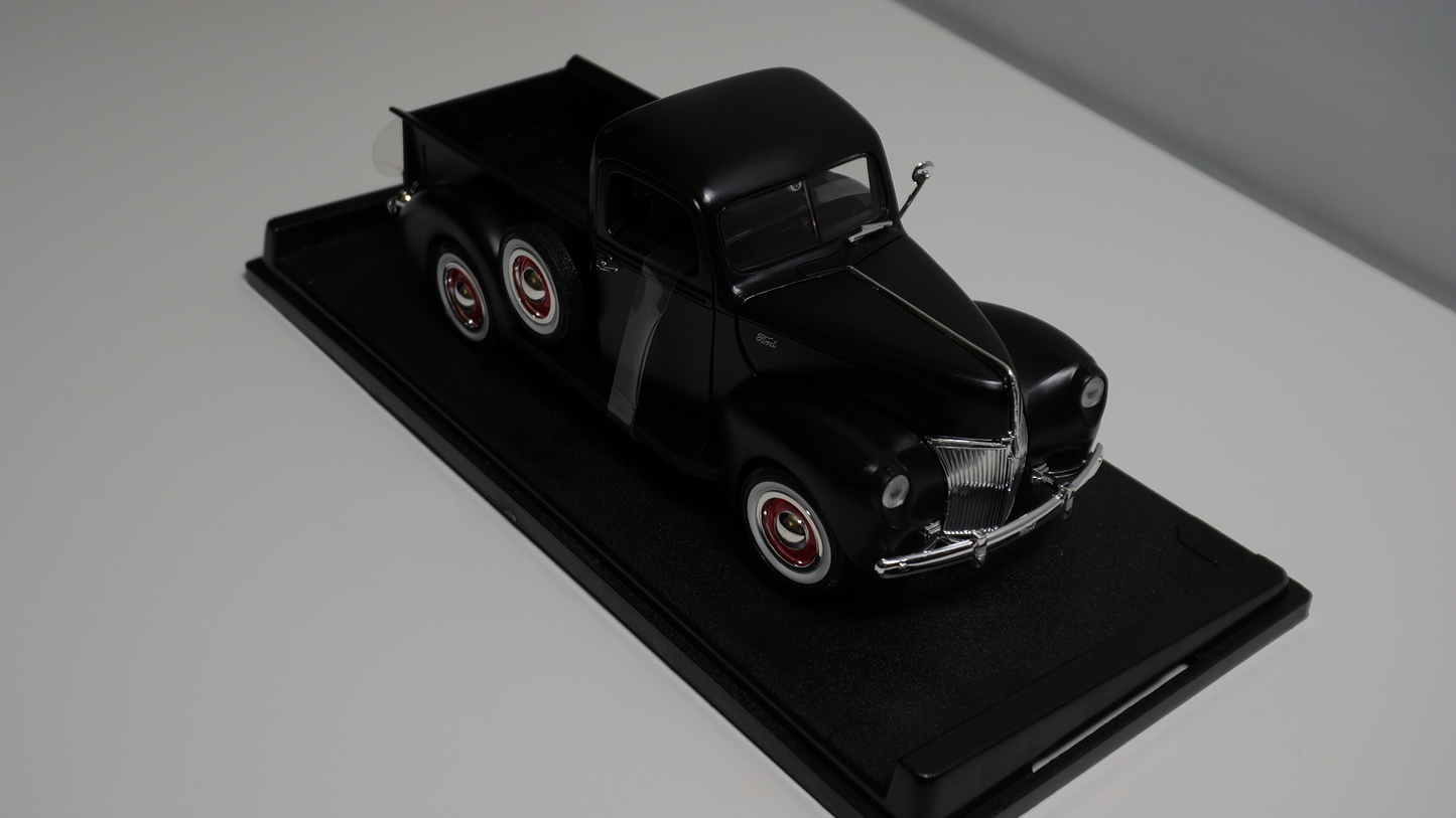 سيارة FORD PICKUP مديل 1940