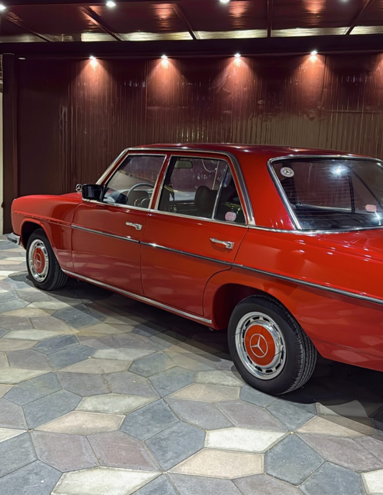 Mercedes  1975